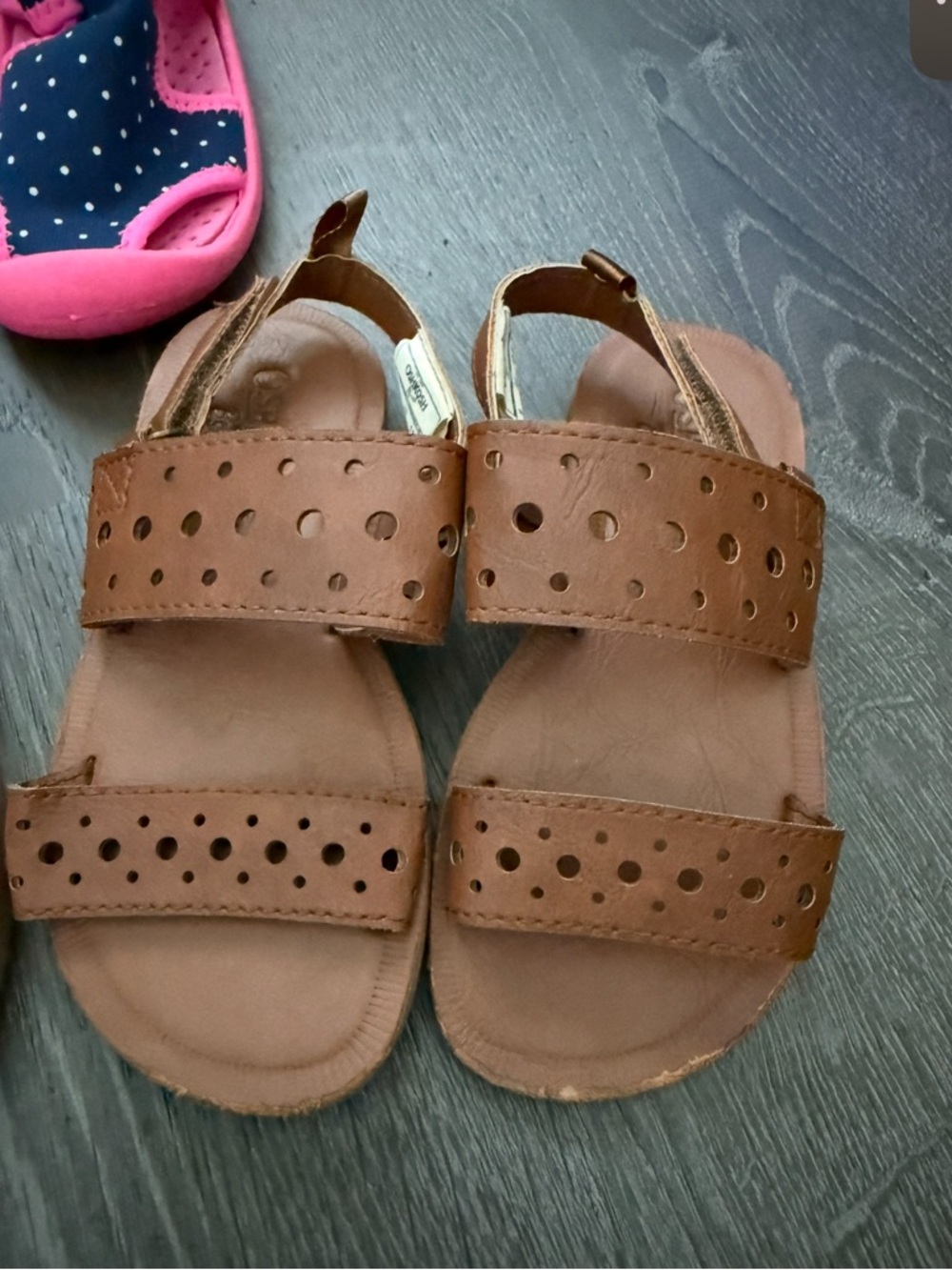 OshKosh B'gosh & Carters Toddler Girl Sandals Size 9 - Picture 6 of 6
